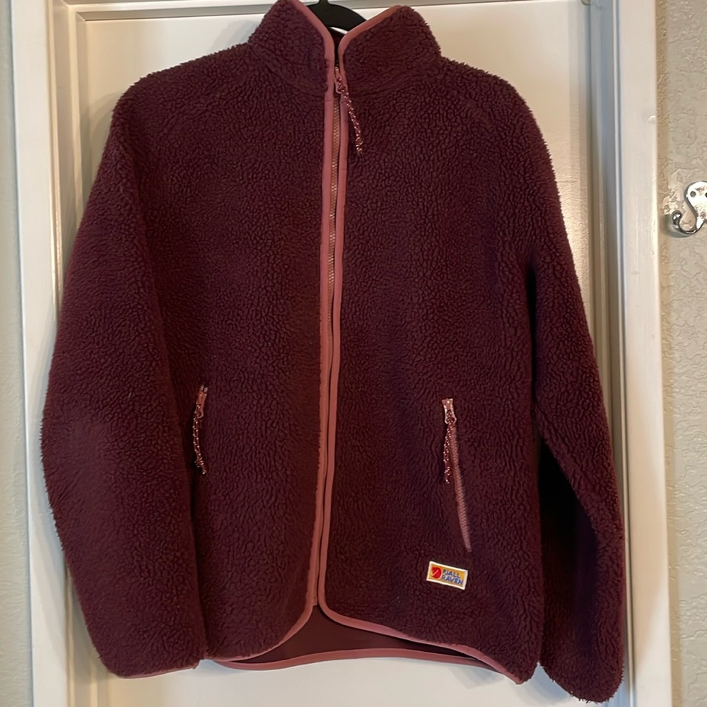 Fjällräven Vardag Pile Fleece, Mesa Purple size L. Like new condition!